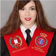 Estudiante de Derecho busca empleo que poder complementar con sus estudios pudiendo ofrecer clases de todas las materías de humanidades y sociales excepto inglés